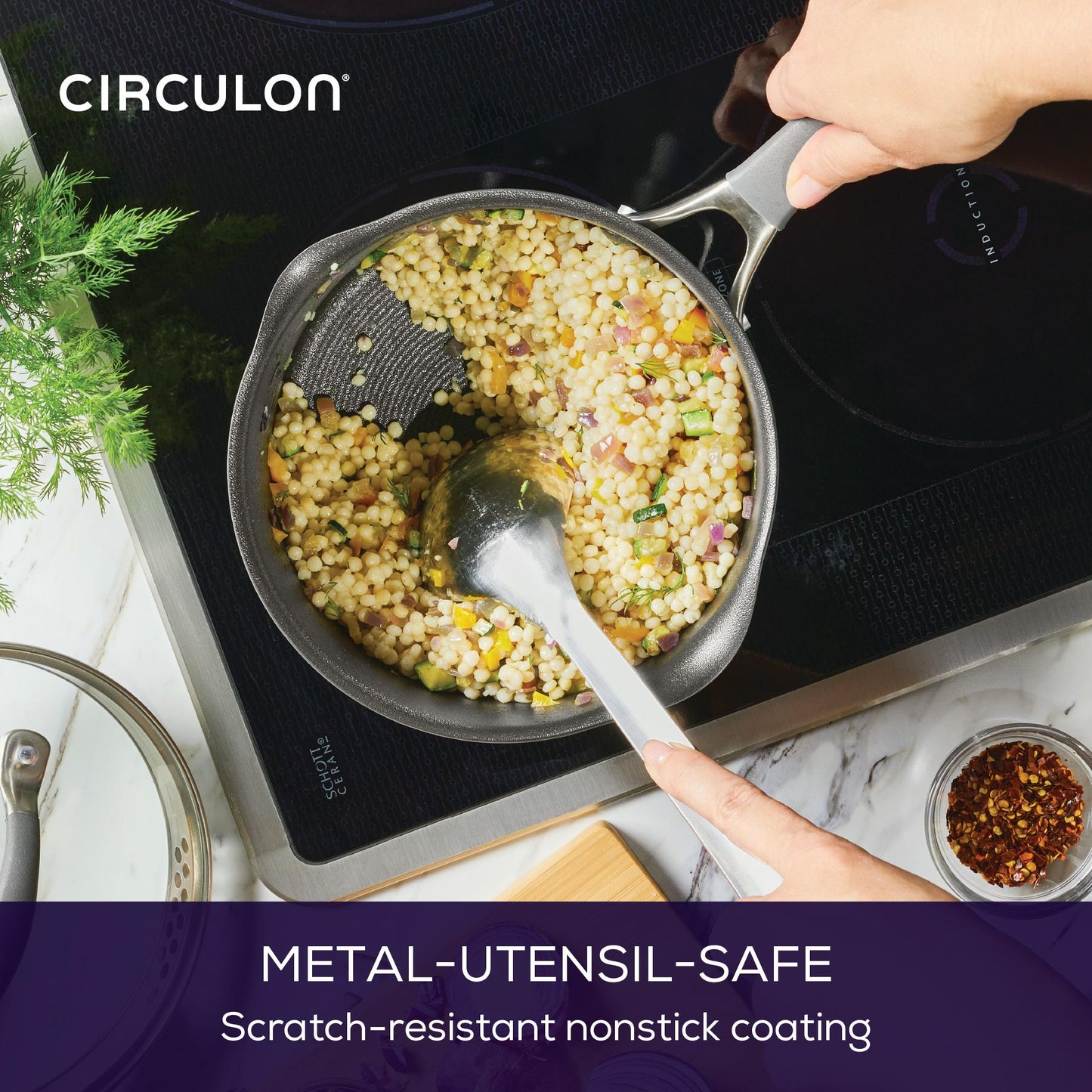 Circulon A1 ScratchDefense Extreme Non-stick Steelpan met Schenktuit & Deksel 18cm/2,8L