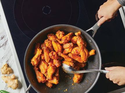 Circulon A1 ScratchDefense Extreme Non-stick Wok met handgreep, 33,6cm