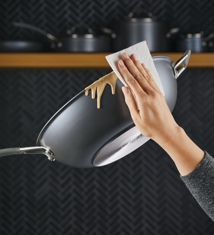 Circulon A1 ScratchDefense Extreme Non-stick Wok met handgreep, 33,6cm