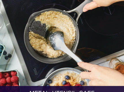 Circulon A1 ScratchDefense Extreme Non-stick Steelpan met Schenktuit & Deksel 16cm/1,8L