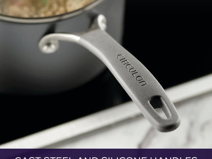 Circulon A1 ScratchDefense Extreme Non-stick Steelpan met Schenktuit & Deksel 18cm/2,8L